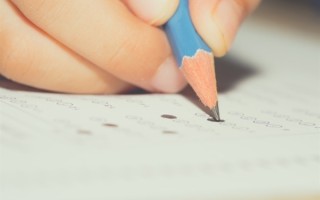 点读机女孩高君雨发烧进ICU：状态不稳定 ！