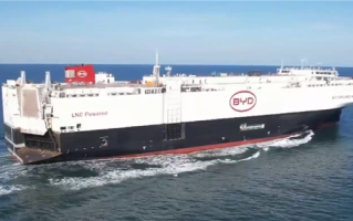 比亚迪首次回应打造汽车“出海舰队”：公司确实在买船 ！