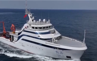 我国自主设计建造 首艘海洋级智能综合科考船交付 !