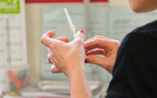 HPV疫苗纳入国家免疫规划！11月10日起 年满13周岁女孩可免费接种 !