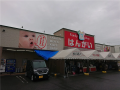 招牌被晒焦！可爱婴儿成“咒怨”：日本一商店意外走红 ！
