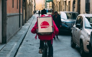 限速15km/h！广州电动车新规实施背后：坚决纠治超速行驶等严重违规行为 ！