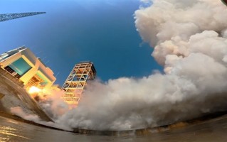 国内最大！110吨针栓式液氧煤油发动机力擎二号140秒试车成功 ！