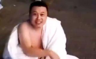 新疆地震男子裹被子从5楼箭步逃生：只要人平安就好 ！