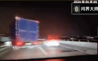 华为智驾再现高速神避让：问界蛇形走位躲避失控大货车 ！