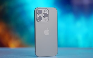 又翻车了！iPhone 15系列被曝外放破音：大音量有杂音 ！