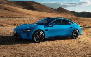 喜提爱车又进一步！雷军：已在北京深圳交付正式版小米SU7 ！