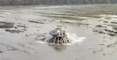 山东一闲置水井突喷热水变“温泉” 当地回应：降水较多 非人为原因 ！