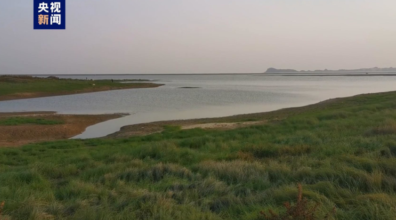 鄱阳湖水位持续下降 已不足1000平方公里 ！-第1张图片
